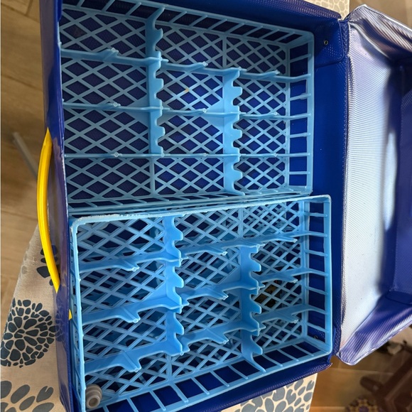 Hot Wheels Blue 48-Car Carry Case - Picture 6 of 7